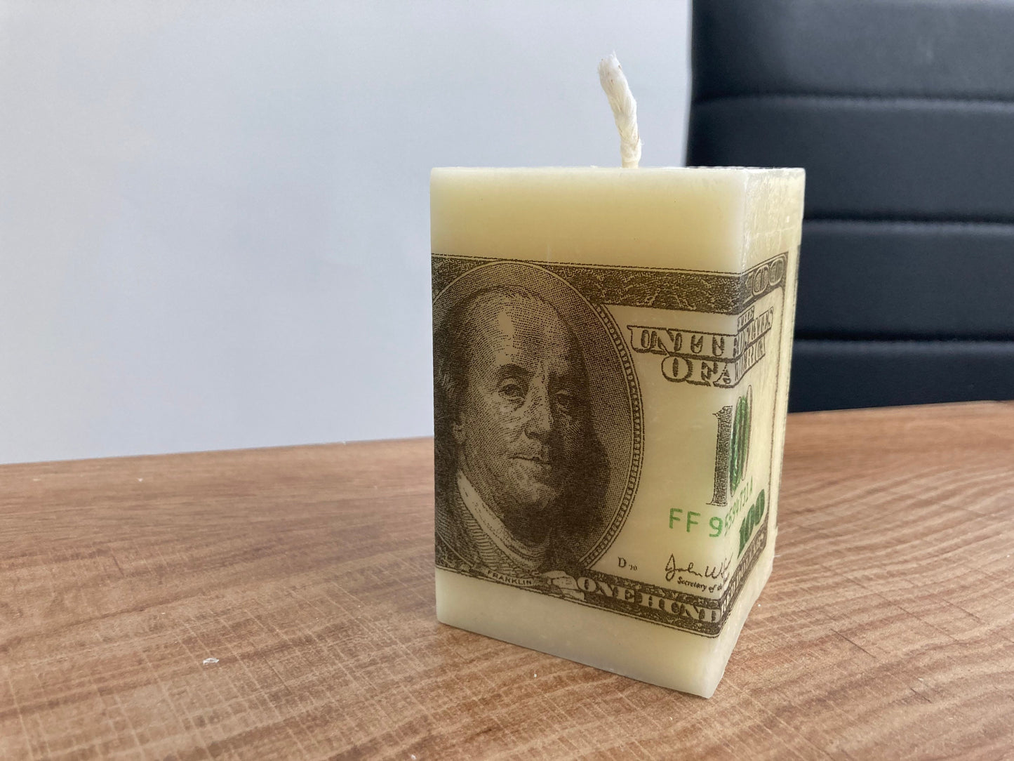 100 Dollar Money Candle