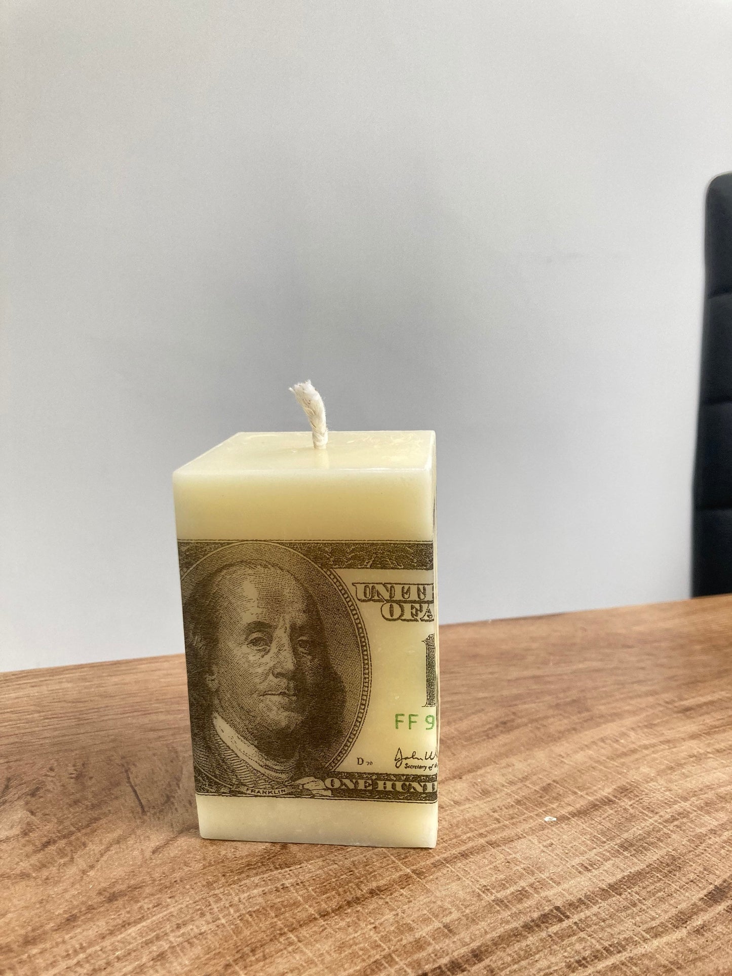 100 Dollar Money Candle