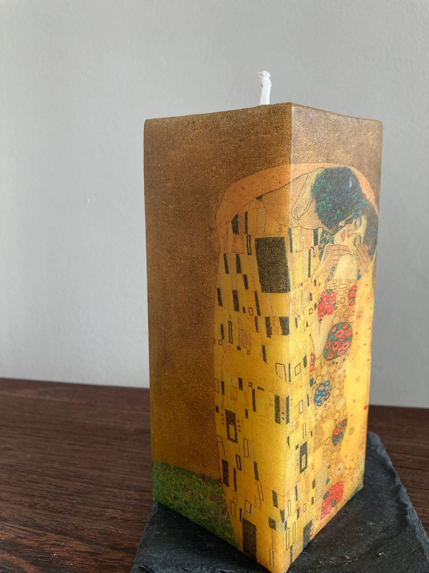 Gustav Klimt The Kiss Candle